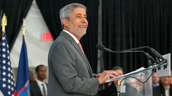  存储芯片需求激增，美光科技股价显著上涨；AI浪潮持续推动行业变革。 股票财经 存储芯片需求激增，美光科技股价显著上涨；AI浪潮持续推动行业变革。 股票财经 存储芯片需求激增，美光科技股价显著上涨；AI浪潮持续推动行业变革。 股票财经 存储芯片需求激增，美光科技股价显著上涨；AI浪潮持续推动行业变革。 股票财经