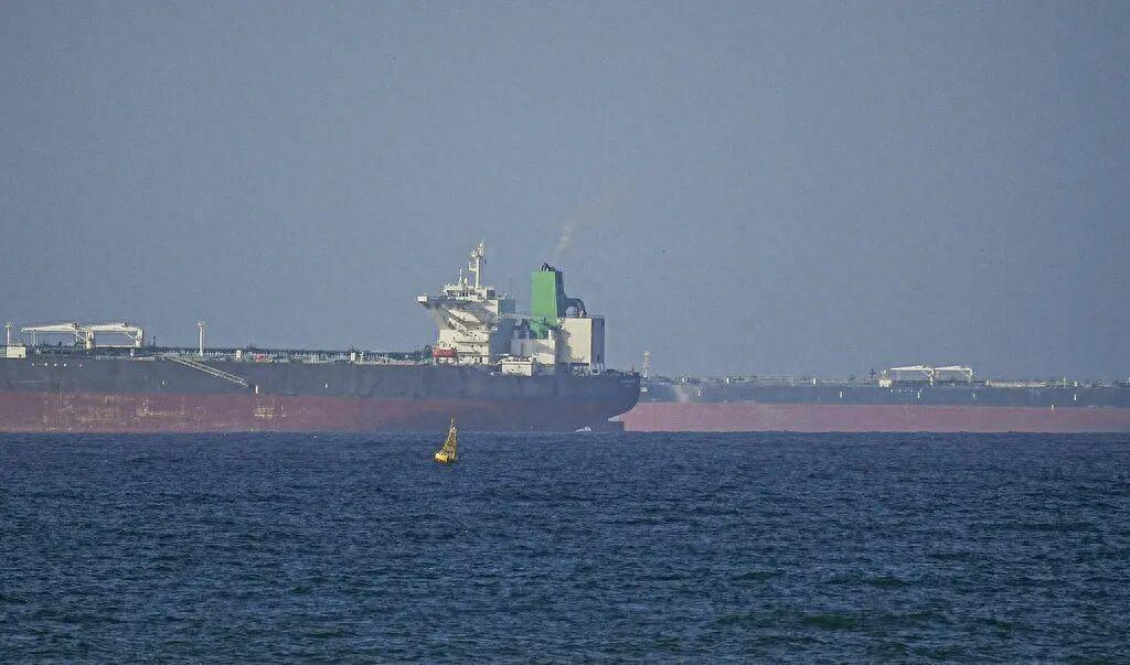  【地缘金融深度】霍尔木兹海峡收费背后的货币博弈：人民币国际化新路径解析 股票财经